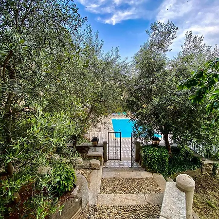 Ai Ronchi Villa *